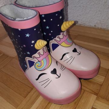 Otroški podloženi škornji št. 23