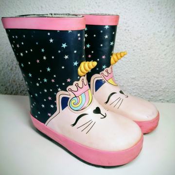 Otroški podloženi škornji št. 25