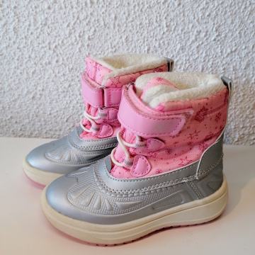 Otroški podloženi zimski škornji št. 24