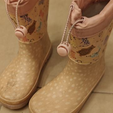 otroški škornji za dež, štev 26, super ohranjeni