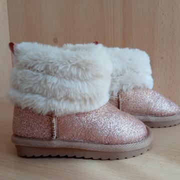 Otroški škornji št. 24