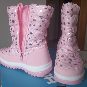 Otroški škornji, novi, št. 33