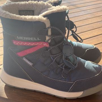 Otroski zimski čevlji MERREL, waterproof st. 32