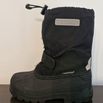 Otroški zimski škornji 33