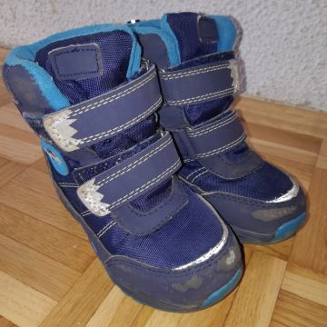 Otroški zimski škornji/gležnjarji št. 24