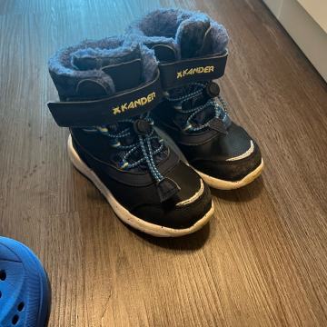Otroški zimski skornji Kander št. 25 nepremočljivi