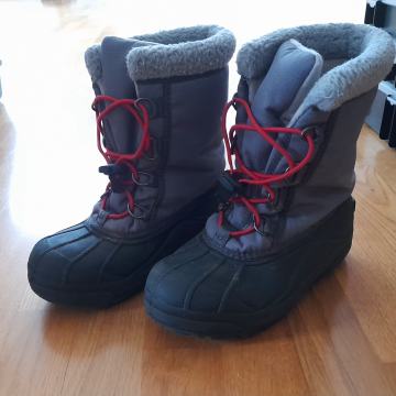 Otroški zimski škornji Sorel št. 34
