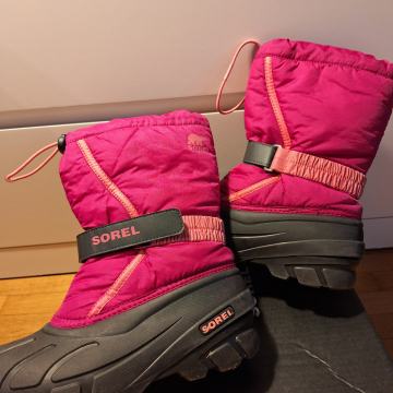 Otroški zimski škornji Sorel št. 35