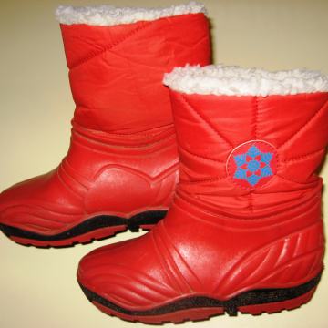 Otroški zimski škornji št. 28