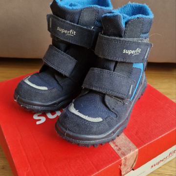 Podlozeni moski zimski skornji Superfit, st. 26, kot novi