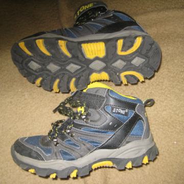 Pohodni gleznarji, STONE, ST 30