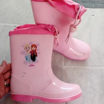 Prodam dežni škornji v št 32