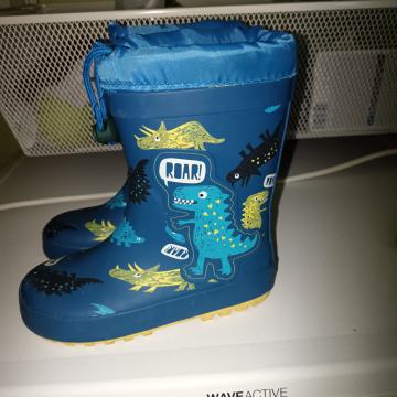 Prodam škornje 27 številka