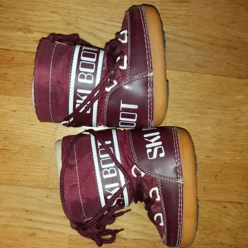 Prodam škornji št.23-25