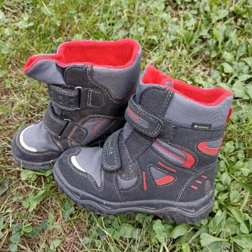 Prodam škornje Superfit 26