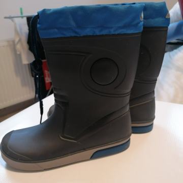 Škornji za dež št. 34