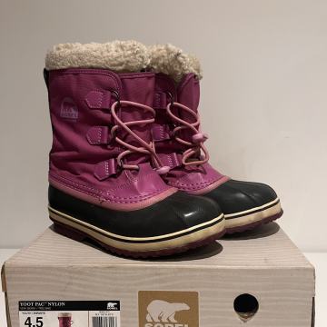 Škornji Sorel št. 36