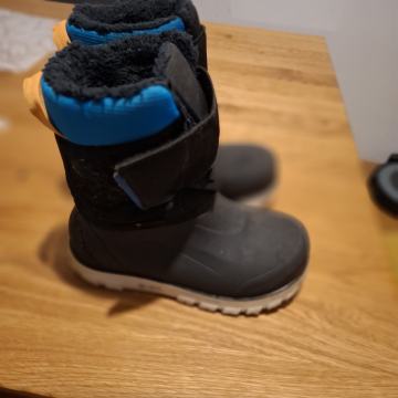 Škornji za v sneg snežke 32