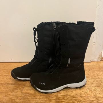 Snezke, skibucke, zimski skornji Treksta Goretex, st. 38