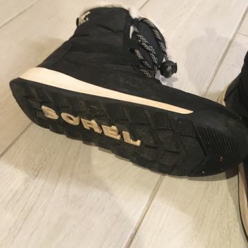 Sorel škornji št. 31 do 32