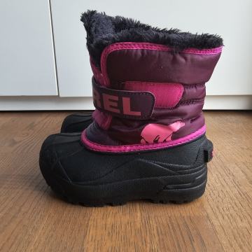 Sorel snežki 28