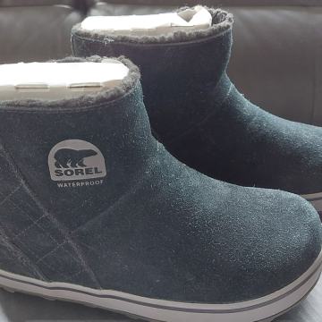 Sorel - NOVI usnjeni otroški / ženski zimski škornji št. 36