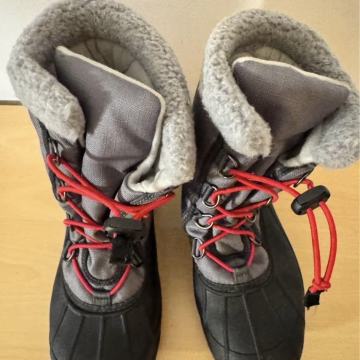 Sorel zimski skornji 38