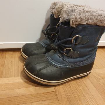 Sorel zimski skornji števika 30