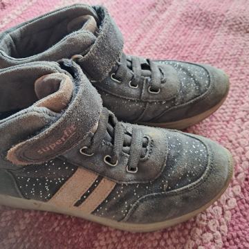 superfit škornji 30