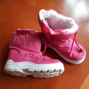 Topli dekliški škornji št. 24