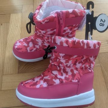 Novi topli otroški škornji št 28