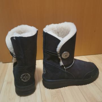 Ugg 37 original