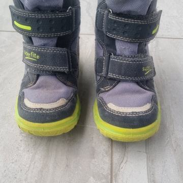 Zimski in prehodni čevlji/škornji 24/25