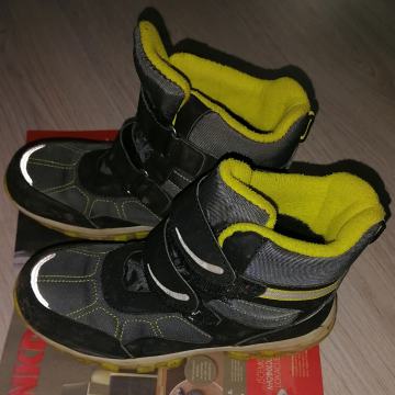 Zimski škornji 35