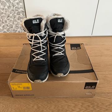 Zimski škornji 39 ali 24,6 cm Jack Wolfskin
