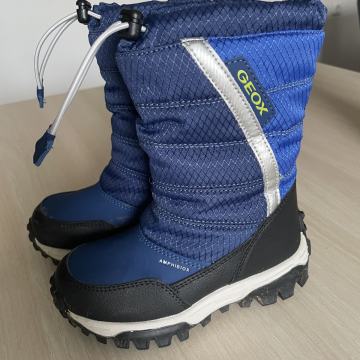 Zimski škornji GEOX št. 26