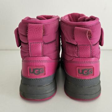 Zimski škornji UGG za deklice v št.30 (18,5 cm)