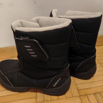 Zinski škornji Quechua nepremočljivi št.: 37