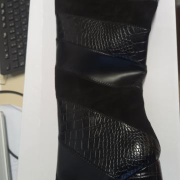 Modni usnjeni škornji z visoko peto Nine West st 40,5