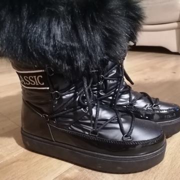 Ženski škornji NOVI, BOOTS, st. 40