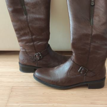 Rieker škornji št. 40-41 PRODAM
