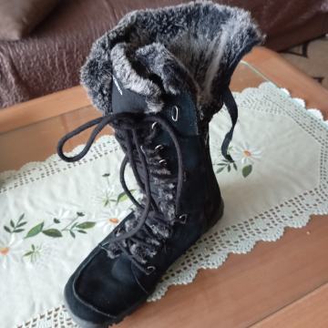 SHECHGERS ČRNI USNJENI ŠKORNJI - KOT NOVI 40