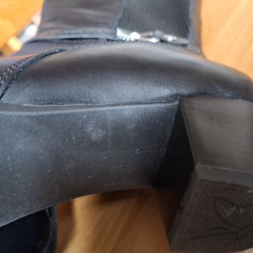 Novi škornji Caprice