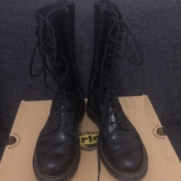 ŠKORNJI DR. MARTENS vel.38