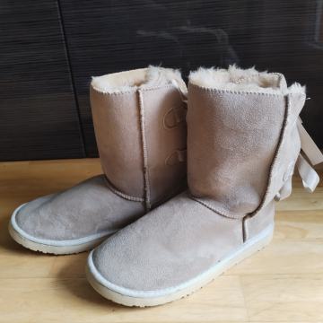 UGG škornji, št. 41