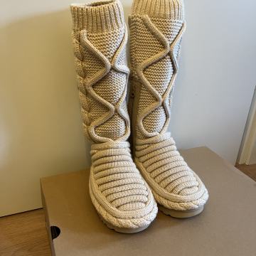 Ugg st.39