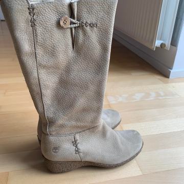 Usnjeni škornji Timberland št. 38