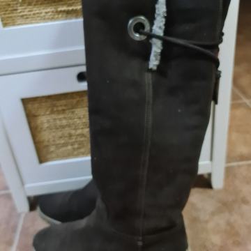 usnjeni skornji Tommy Hilfiger, st. 37