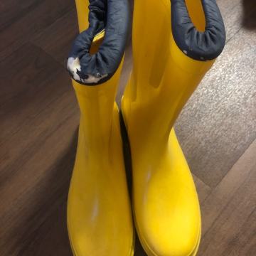 Zenski dezni gumijasti skornji st. 40