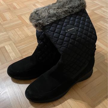 Ženski škornji Geox, št.41